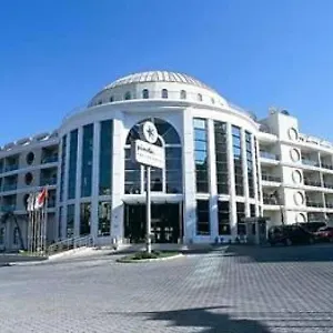 Pineta Park Deluxe Отель
